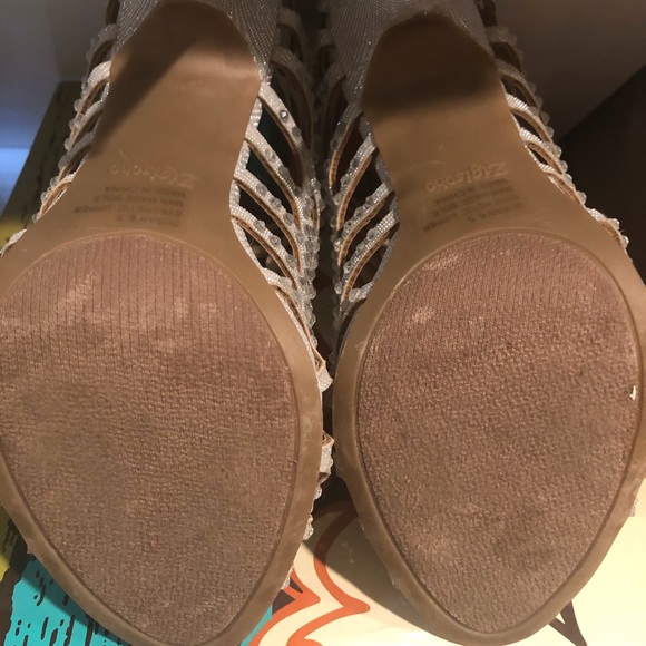 Zigi Soho Women’s Duran Fabric Open Toe. - Picture 6 of 8